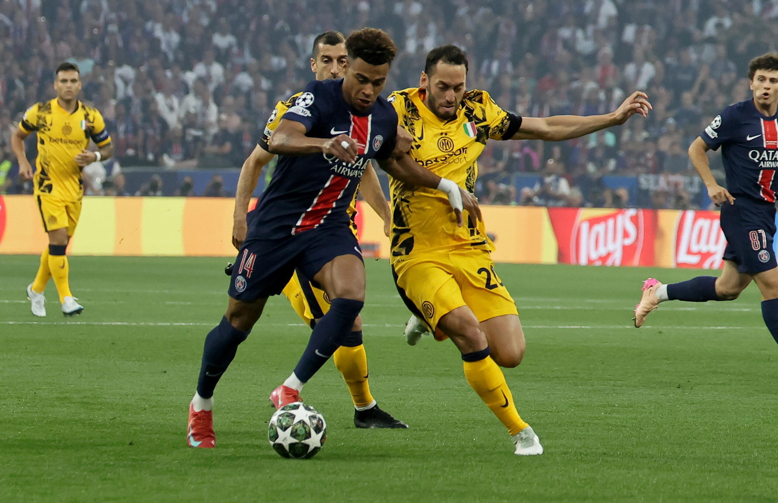 Hakan Calhanoglu