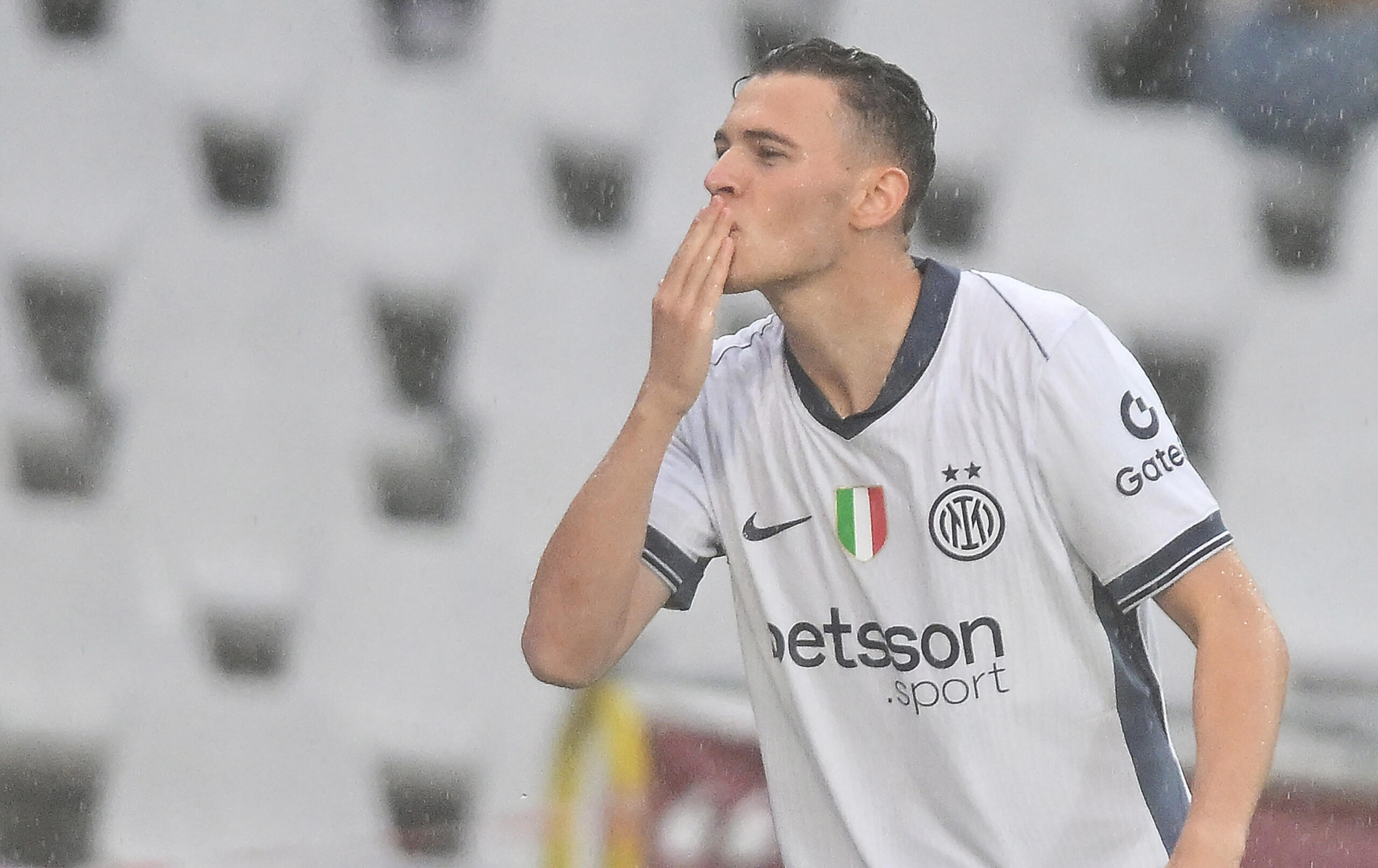  Kristjan Asllani
